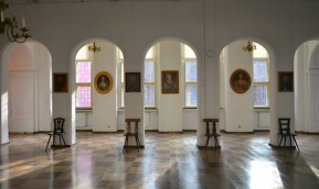 Oprowadzanie po muzeach i obiektach